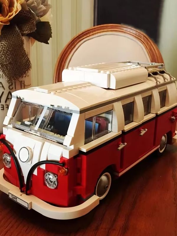Party Games Bus - 1332pcs Technical T1 Camper Van Bus